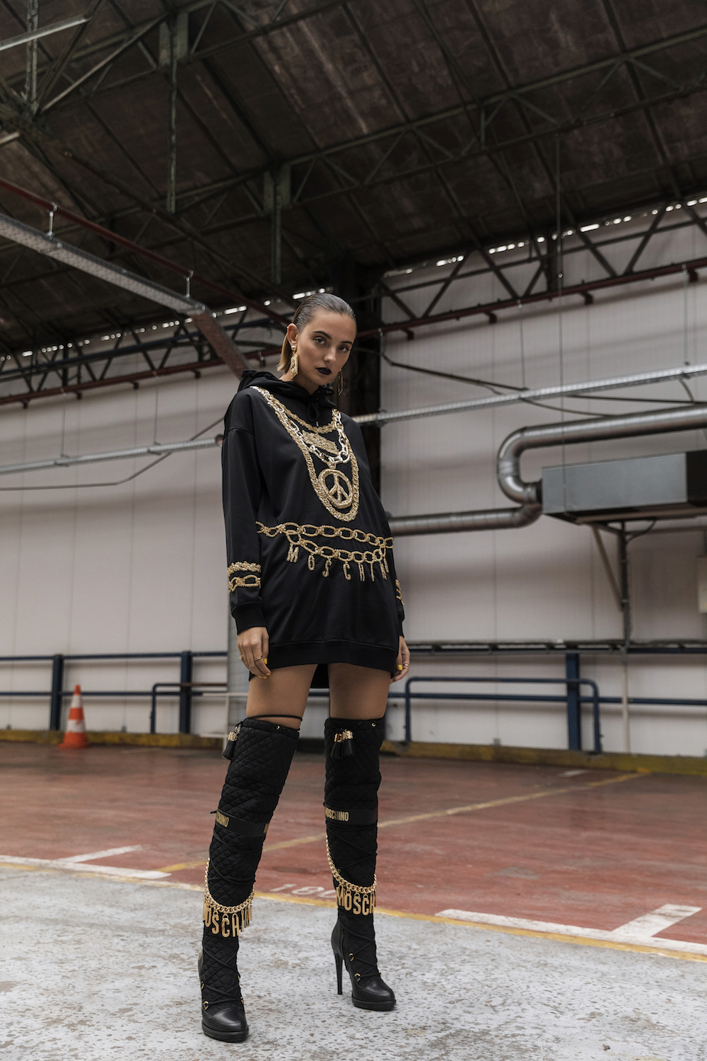 Moschino boots h&m deals